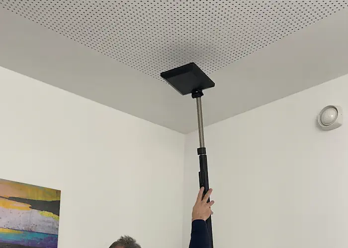 Ein Non Linear Junction Detector im Einsatz.