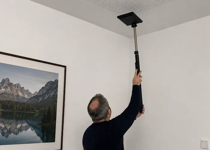 Suche nach Abhörgeräten mit einem Non Linear Junction Detector in Wiesbaden.