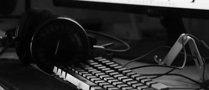 Mit Richtmikrofon Nachbarn abhören