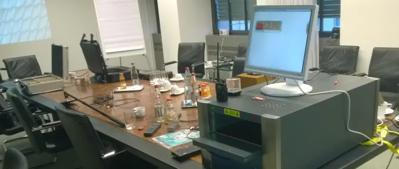 Röntgengerät Smith-Heimann zur Untersuchung verdächtiger Gegenstände.